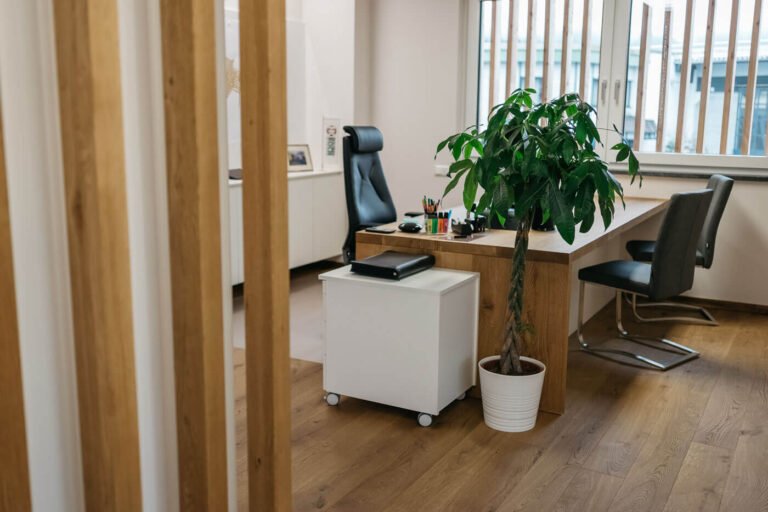 Dub markant kancelář s dřevěnou masivní podlahou FEEL WOOD